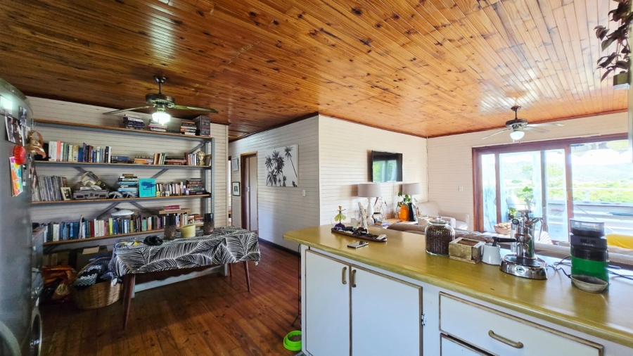 5 Bedroom Property for Sale in Sedgefield Central Western Cape